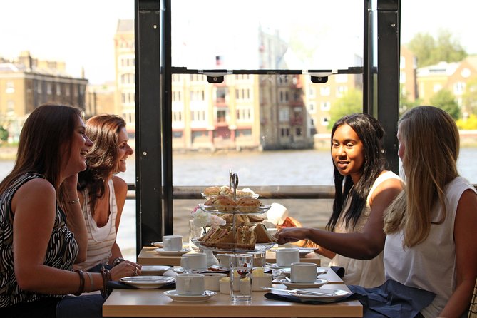 Afternoon Tea River Cruise on the Thames - The best views, and how to make the most of them