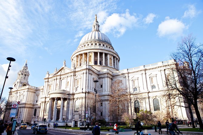 Black Taxi Tour of London: Classic Sightseeing Bespoke & Fun - Pickup, timing, and practical notes