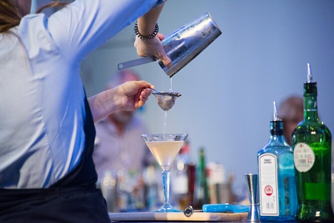 Bombay Sapphire Gin Cocktail Masterclass and Tour - What the guided Still House visit adds
