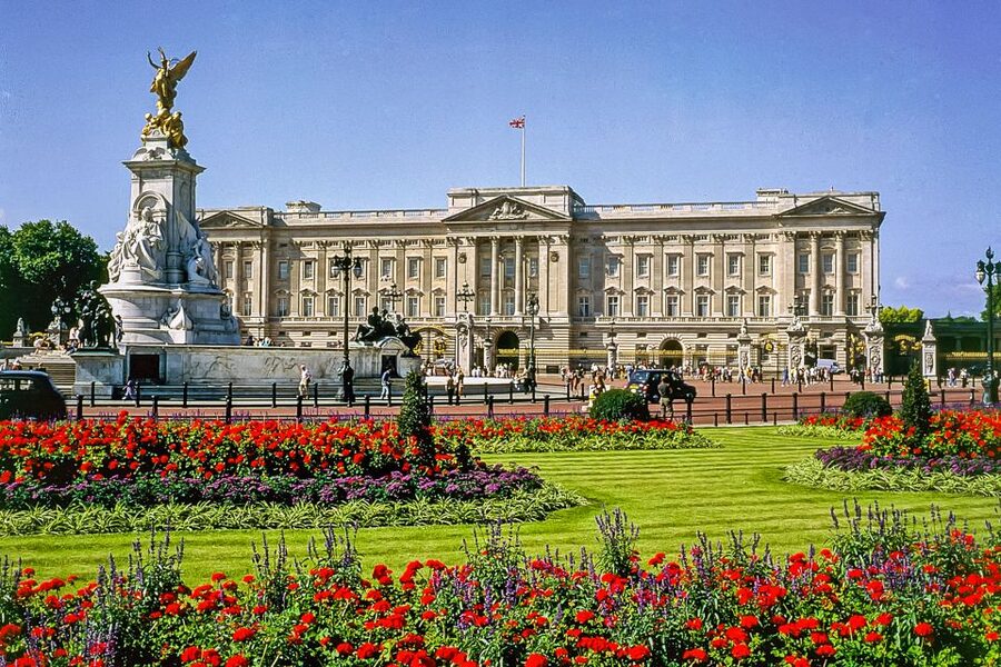 Buckingham Palace: The State Rooms Entrance Ticket - Finding the entrance and starting on time