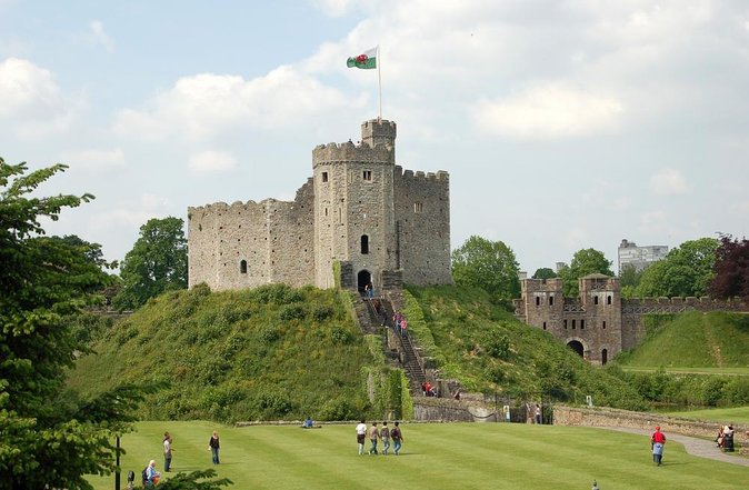 Cardiff Day Tour from London with Local Guide (Visit Wales) - A long day from London, with Cardiff as the payoff