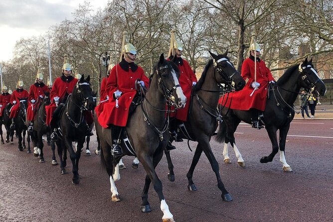 Changing of the Guard Guided Walking Tour in London - Should you book the Changing of the Guard tour?