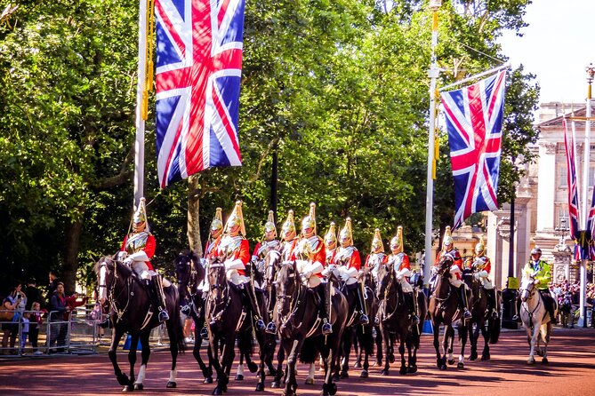 Changing of the Guard Walking Tour - Weather, Sundays, and the parts you cannot control