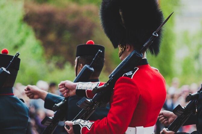 Changing of the Guard Walking Tour - Should you book the Changing of the Guard walk?