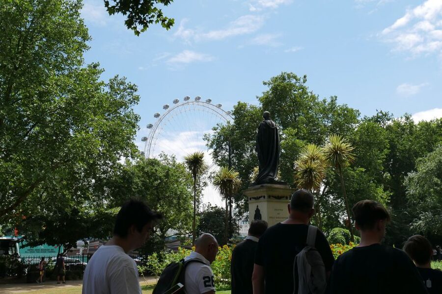 Doctor Who London Walking Tour - From London Bridge into Doctor Who territory