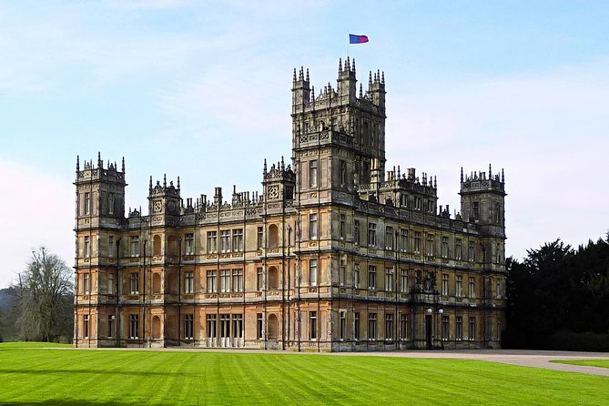 Downton Abbey & Highclere Castle Tour from London, with Oxford - Bampton, where Downton’s village scenes took shape