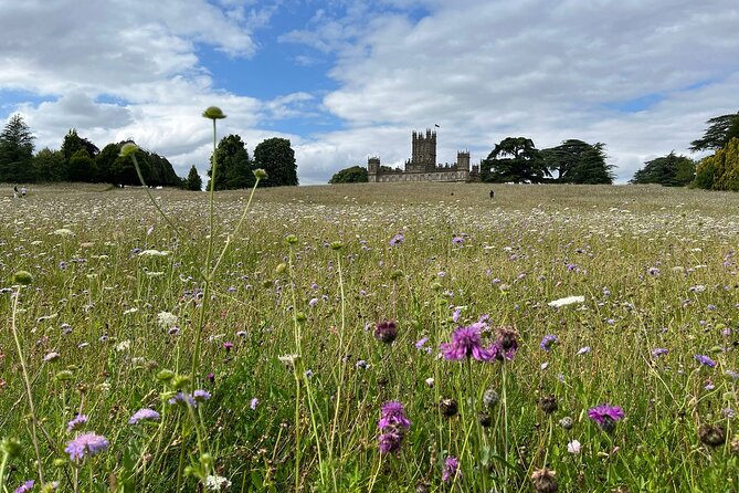 Downton Abbey & Highclere Castle Tour from London, with Oxford - What the coach day feels like