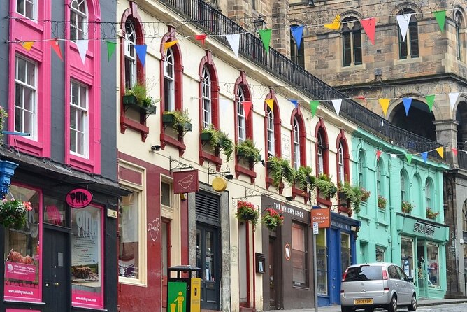 Edinburgh Rail Trip from London with Castle entry and Hop-on Hop-off bus - Holyrood Palace and the National Museum