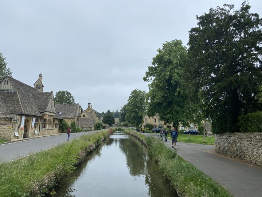 From London: Cotswolds Villages Guided Day Tour - Meeting point, comfort and pace