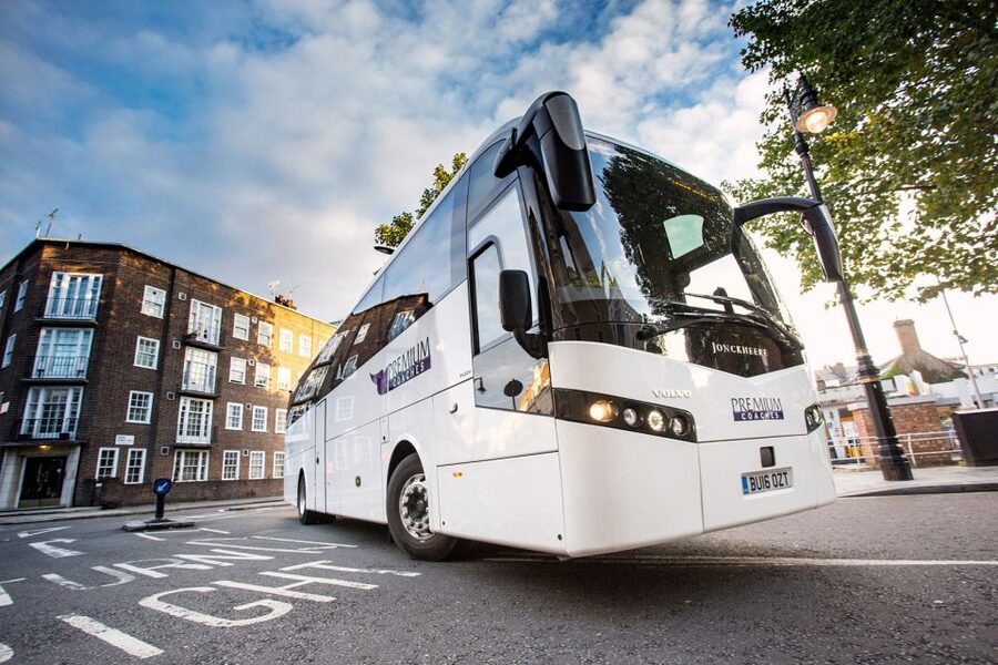 From London: Day Trip to Downton Abbey, Oxford and Bampton - Who should book this day trip?