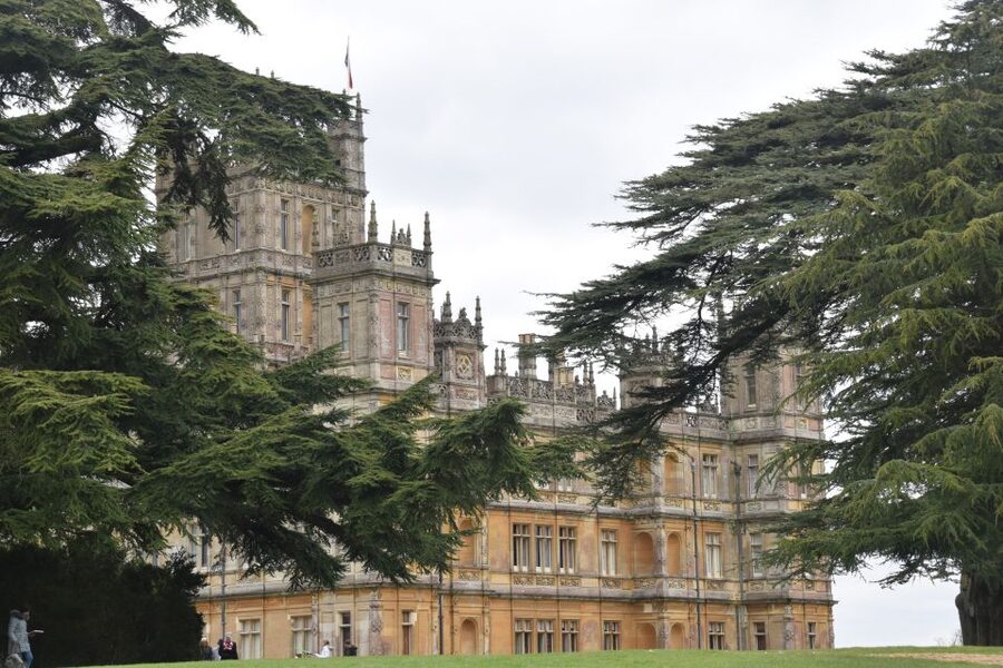 From London: Downton Abbey and Village Coach Tour - Who will get the most from this day