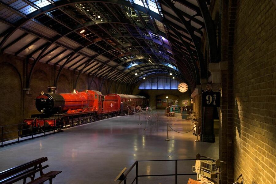 From London: Harry Potter Family Package with Transfers - Making four hours work for your family