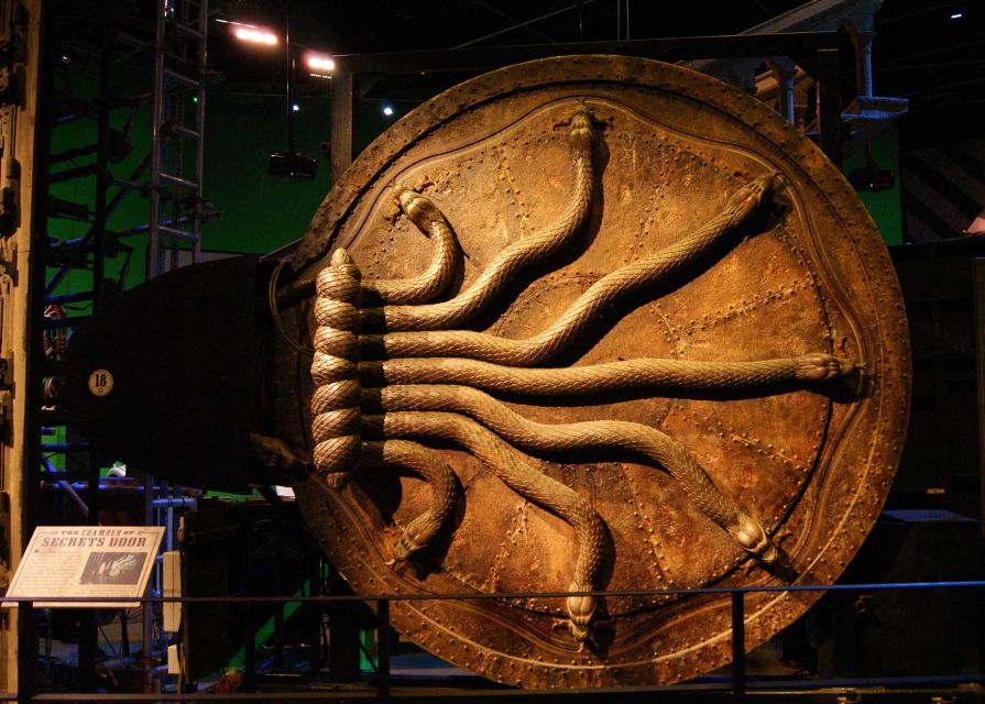From London: Harry Potter Warner Bros Studio Tour - From Victoria to the studio doors