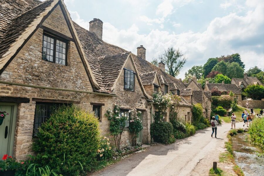 From London: Small Group Cotswolds Villages Tour - Who should book this tour?