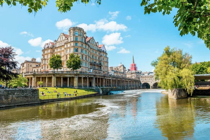From London: Stonehenge and Bath Full-Day Tour with Guide - From London to Salisbury Plain