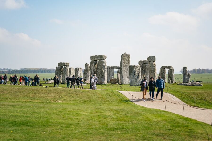From London: Stonehenge Half-Day Trip - A close look at the 5,000-year-old circle