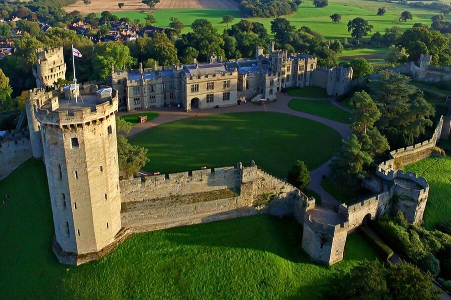 From London: Warwick, Oxford, Stratford & Cotswolds Day Tour - The coach journey, guide and day’s pace