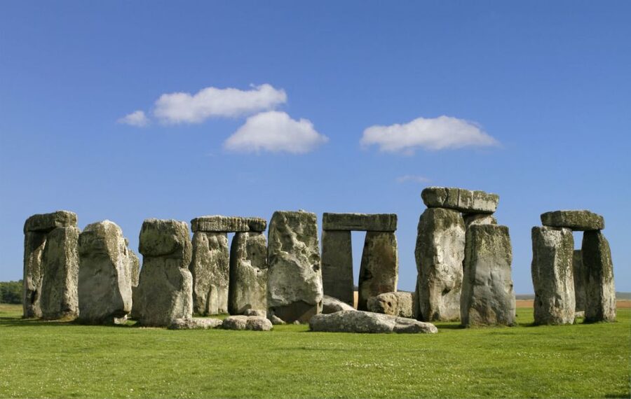 From London: Windsor Castle and Stonehenge Day Trip - Who will enjoy this day trip most?