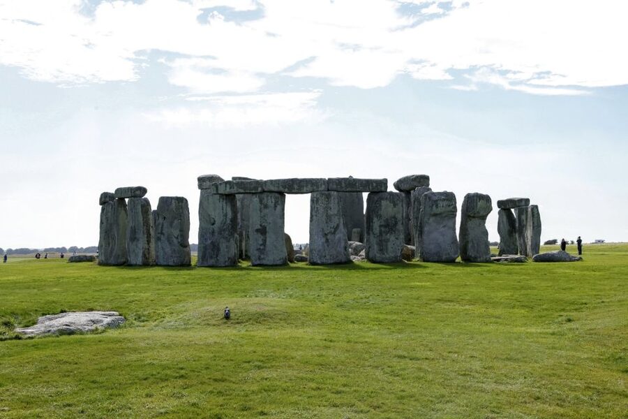 From London: Windsor, Oxford & Stonehenge Full-Day Trip - Three stops, one long day