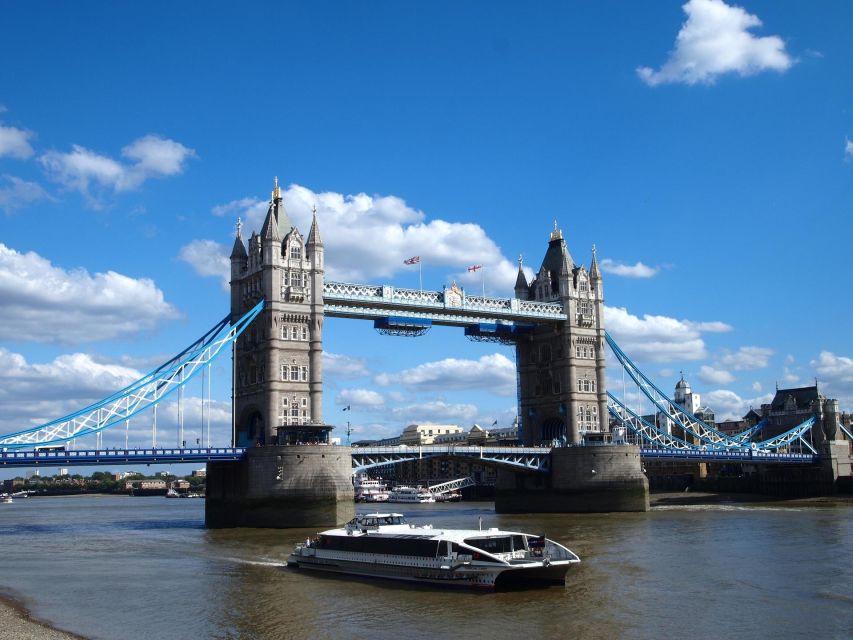 Full Day London Tour in a Private Vehicle with Admission - St Paul’s dome deserves time on the ground
