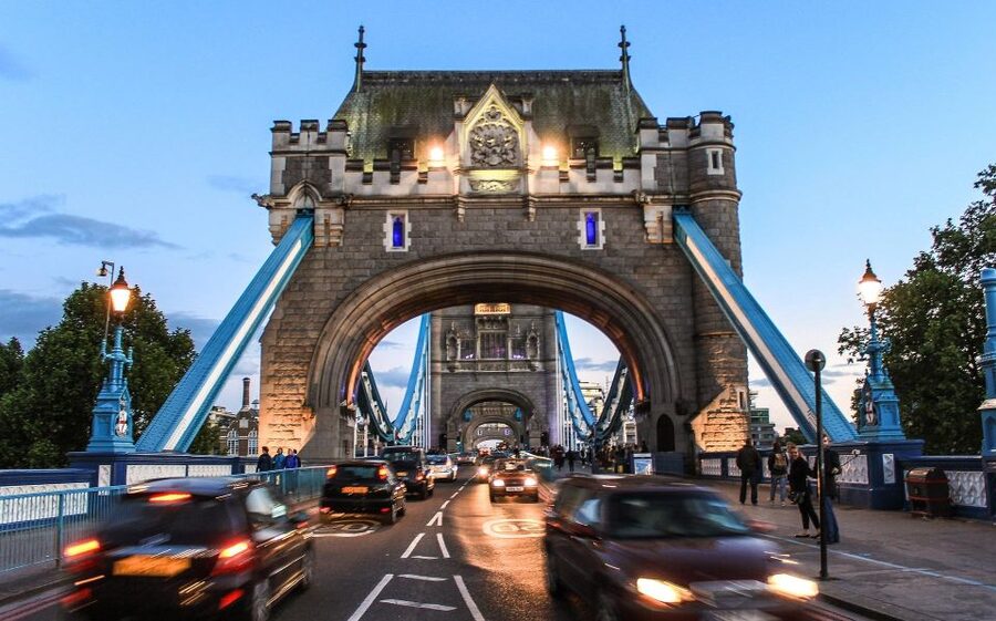 Full Day London Tour in a Private Vehicle with Admission - Windsor and Hampton Court: choose one, not both