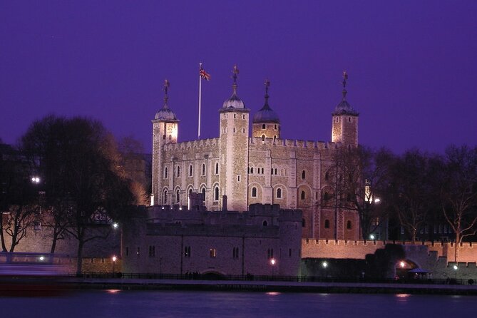 Ghastly Ghost Walking Tour in London - Dark streets, crimes, and ghost stories