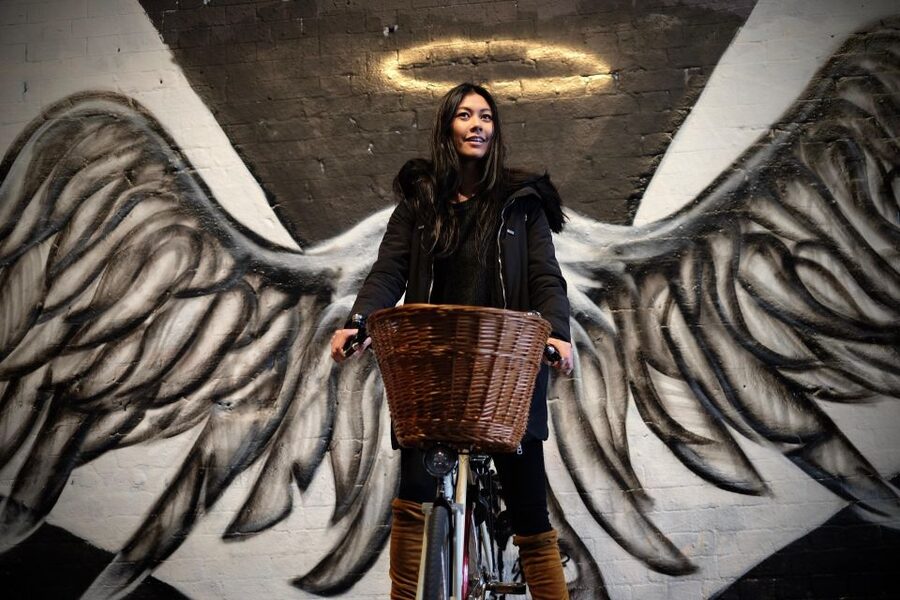 Gin Safari: Boozy London History on Two Wheels - A moving history lesson with gin in the saddlebag