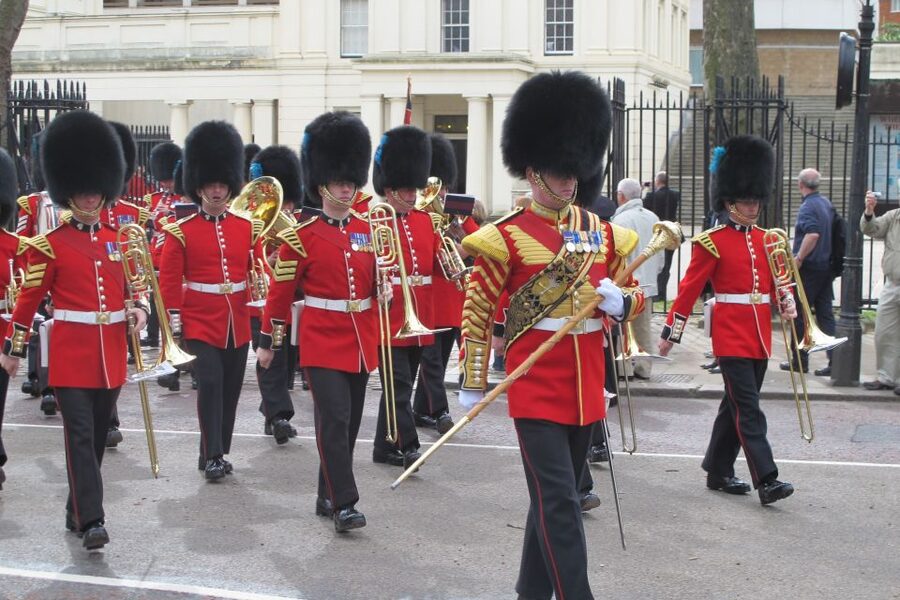 Grand London Half-Day Bicycle Tour - A city tour that trades bus windows for bike lanes