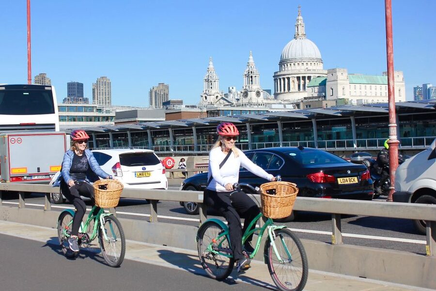 Grand London Half-Day Bicycle Tour - From Waterloo into Westminster