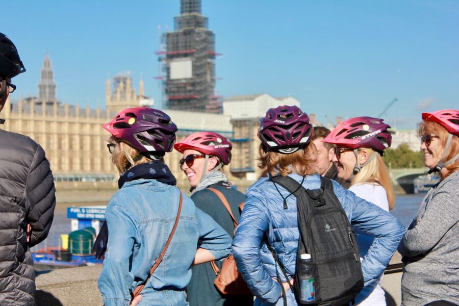 Grand London Half-Day Bicycle Tour - Covent Garden: performers, snacks and a breather