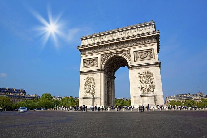 Guided Luxury Paris Day Trip with Optional Lunch at the Eiffel Tower - Seeing Paris from the coach