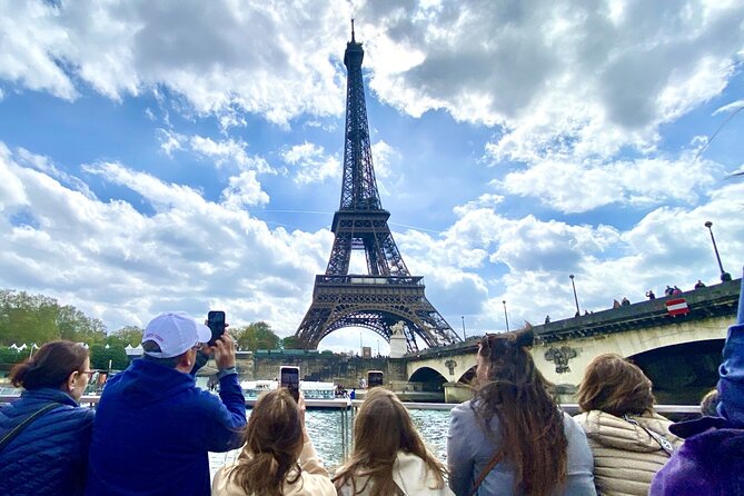 Guided Luxury Paris Day Trip with Optional Lunch at the Eiffel Tower - The Louvre stop and your free time