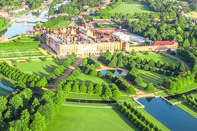 Hampton Court Guided Tour. Full day Access & High Tea - Two hours inside Hampton Court Palace
