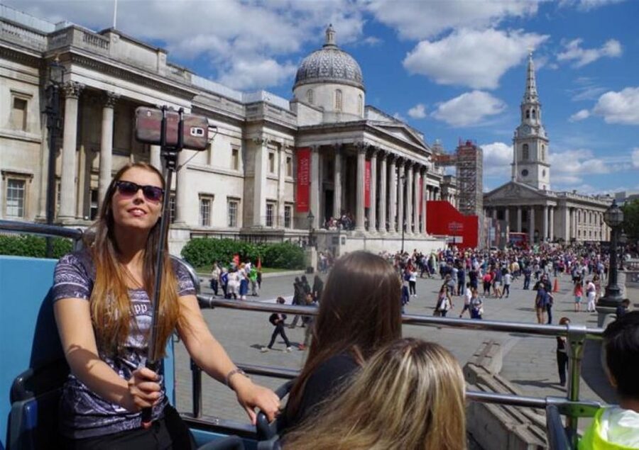 Hop-on Hop-off London Bus Tour & The London Eye - Start with the London Eye’s wide view