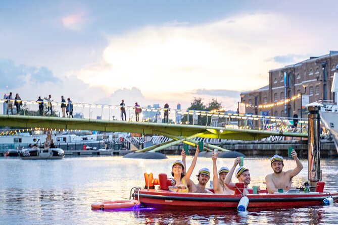 Hot Tub Boat Tour in London - London's most unique tour - Who will enjoy this unusual boat ride