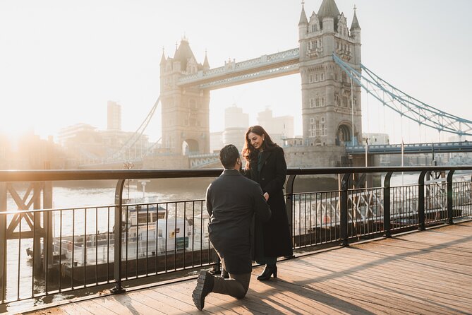 Iconic London Portraits Tour with Expert Local Photographer - Choosing a starting point by the South Bank