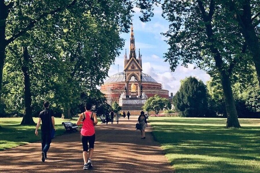 Iconic London Running Tour - Starting beside Nelson’s Column