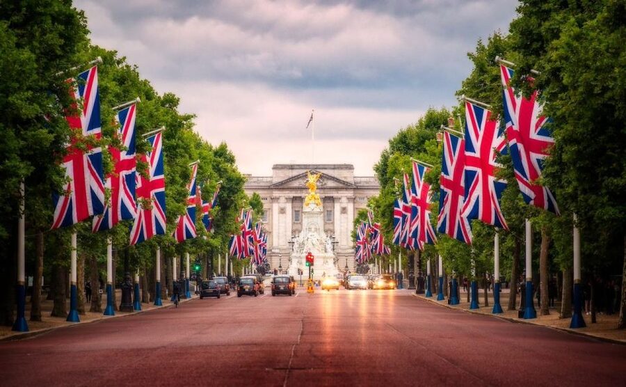 Iconic London Running Tour - Buckingham Palace and St. James’s Park
