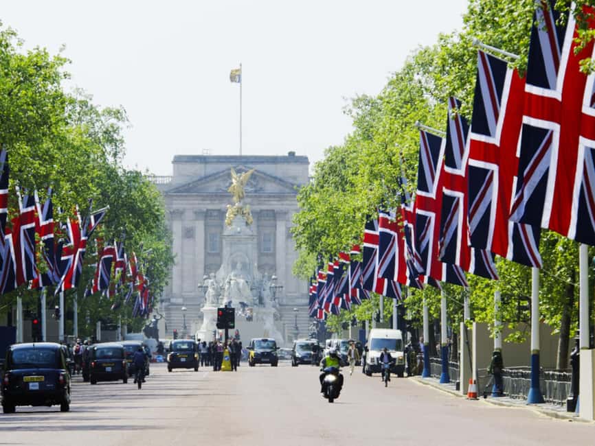 Inside Buckingham Palace & See The Westminster Sights Tour - The Changing of the Guard, with a caveat