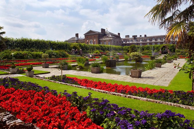 Kensington Palace Entrance Ticket - A palace visit built around your own pace