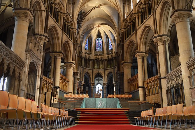 Leeds Castle, Canterbury Cathedral and Cliffs of Dover Day Trip - FAQ