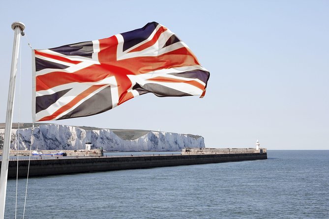 Leeds Castle, Canterbury, Dover & Greenwich Boat ride - The guide, coach and pace