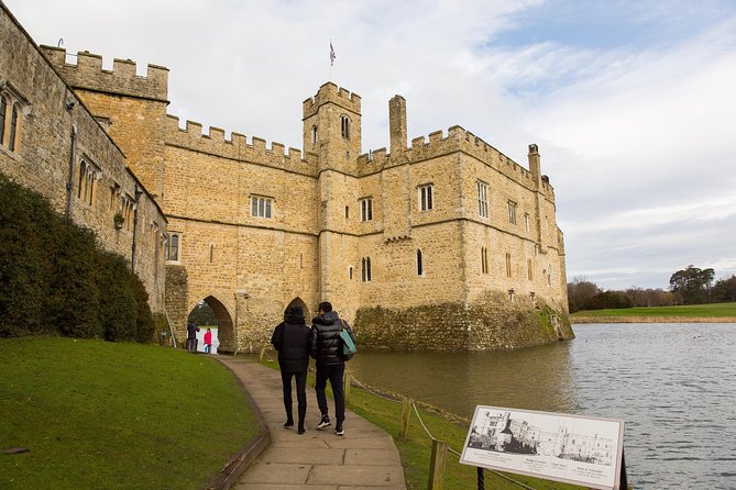 Leeds Castle, Cliffs of Dover and Canterbury Day Trip from London with Guided Cathedral Tour - A full day in Kent, without the driving