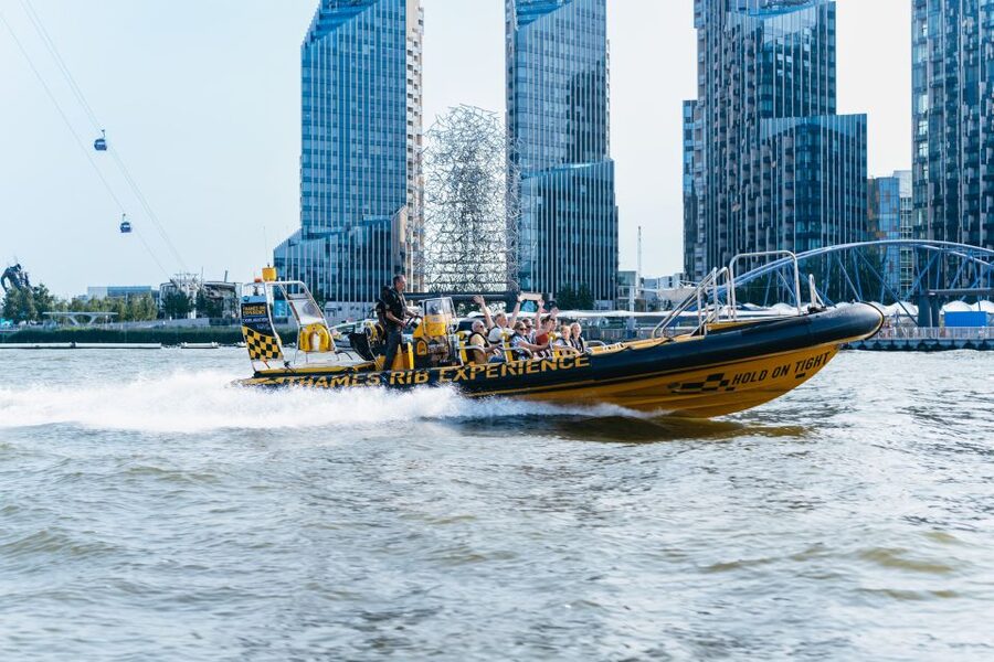 London: 45-Minute Speedboat Sightseeing Tour - Who will enjoy this ride