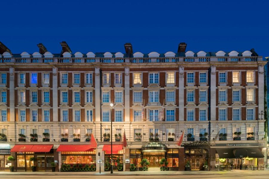 London: Afternoon Tea at The Rubens at the Palace - Finish with pastries and a proper pot of tea