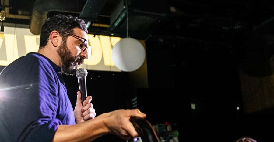 London: Bottomless Brunch Comedy - The Ding Dong Gong Show - Five minutes to win the room