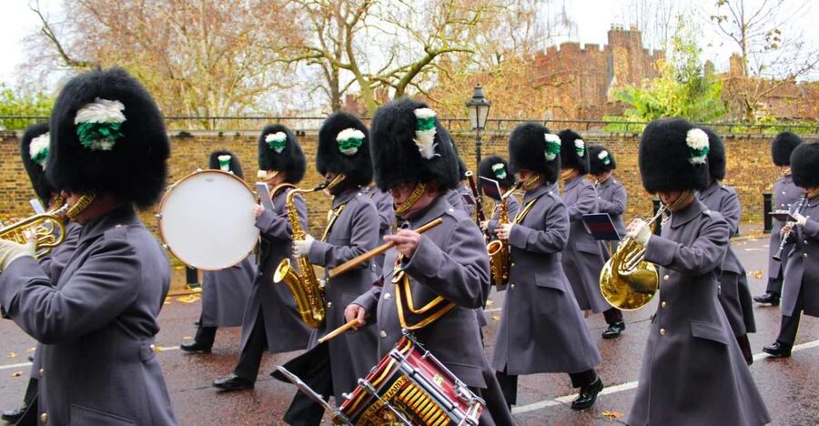 London: Buckingham Palace & Changing of the Guard Experience - Lancaster House, Buckingham Palace and Clarence House