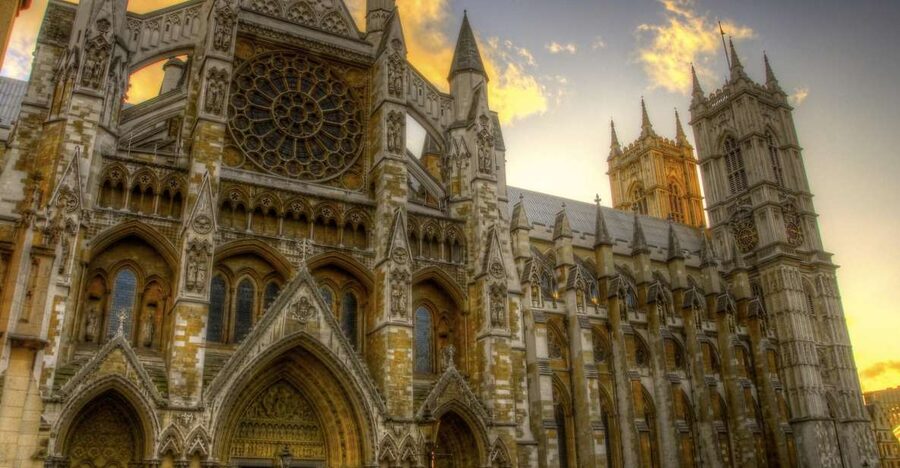 London: Buckingham Palace, Westminster Abbey & Big Ben Tour - Parliament Square, Big Ben and the Abbey