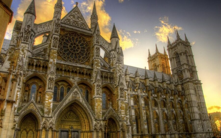 London: Buckingham Palace, Westminster Abbey & Big Ben Tour - Trafalgar Square and the Whitehall story