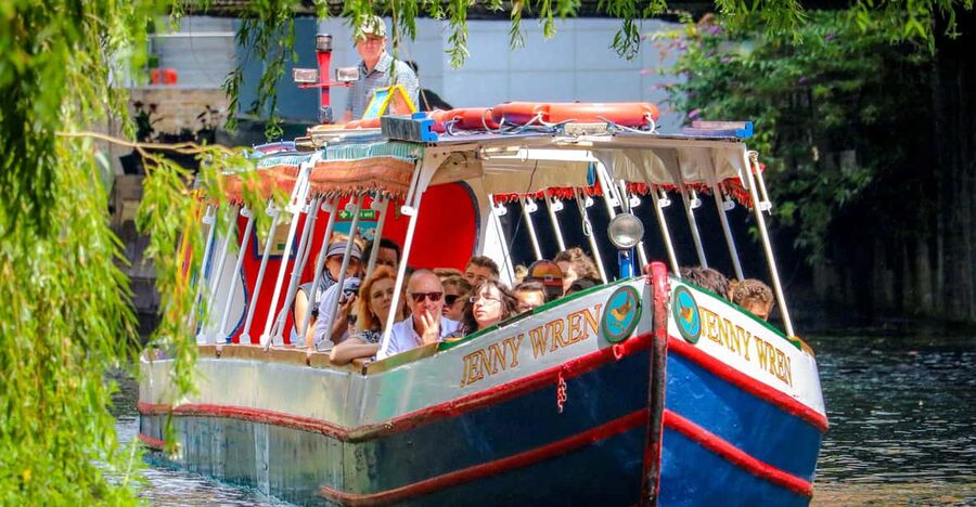 London: Canal Boat Ride on Camden Lock - Comfort, Weather and Practical Details